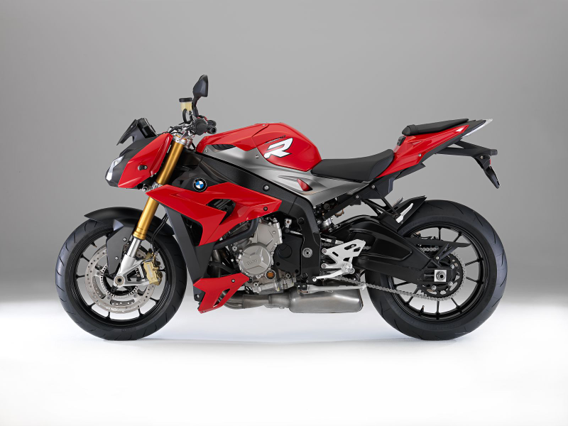 Illustration for article titled The BMW S 1000 R – New High-Performance Roadster Based On The S 1000 RR